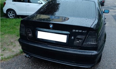Тоновані задні ліхтарі діодні BMW 3 E46 седан дорестайл фото