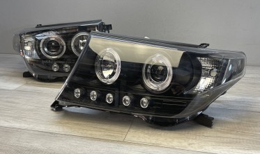 Фары передние тюнинговые черные Toyota Land Cruiser FJ200  фото