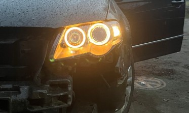 Фары передние VW Passat B6 черные с кольцами фото