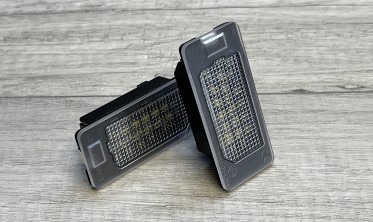 Подсветка номера BMW E82, E90, F30, F32, F34, E39, E60, F10, X3, X5, X6 фото