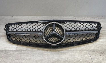 Тюнінгова решітка радіатора Mercedes W204 стиль SL (black / chrome) фото