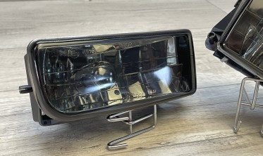 Тонированные противотуманки BMW E36 с прозрачным стеклом фото