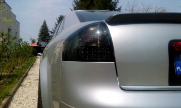 Светодиодные фонари задние Audi A6 C5 седан, тонированные фото