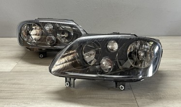 Фары передние с черным корпусом VW Touran дорестайл, Caddy фото