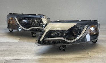 Черные фары с диодными габаритами Audi A6 C6 led Tube Light фото