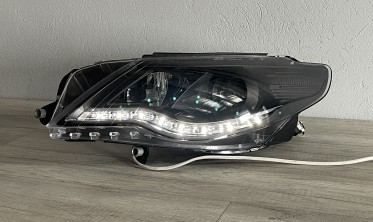 Черные тюниговые фары передние VW Passat CC дорестайл фото