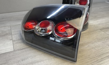 Чорні тюнінгові ліхтарі задні Hyundai Tucson 2004-2010 фото