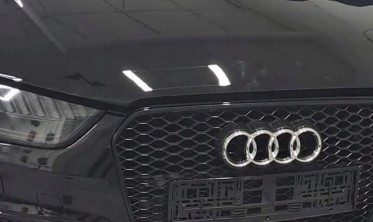 черные ксеноновые фары AUDI A4 B8 послерестайл  фото