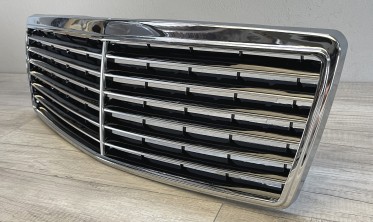 Решетка радиатора Mercedes W140 в стиле V12 фото