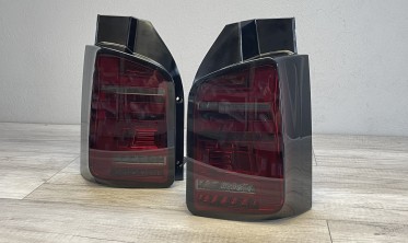Диодные задние фонари VW T5 рестайл Transporter (Red Smoke) фото