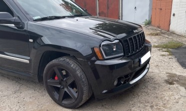 Передние фары Jeep Grand Cherokee WK 05-08 с линзами и диодным габаритом фото