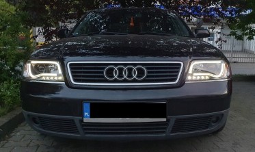 Черные фары передние Audi A6 C5 дорестайл с диодными габаритами фото