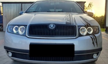 Черные фары передние SKODA FABIA 1 с кольцами фото