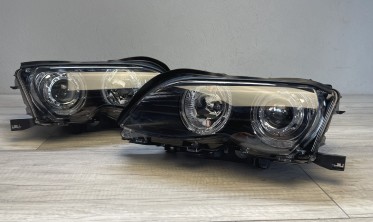 Передні фари з діодними кільцями BMW E46 рестайлінг фото
