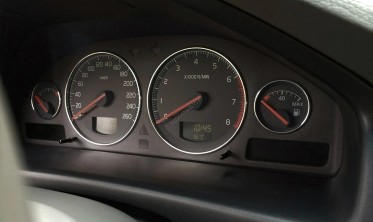 Кольца на приборку Volvo S60 / V70 / S80 / XC70 / XC90 фото