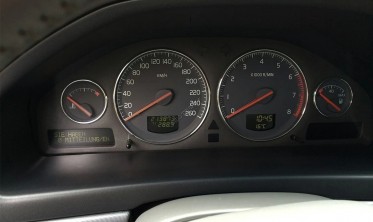 Кольца на приборку Volvo S60 / V70 / S80 / XC70 / XC90 фото