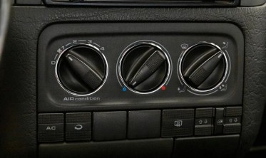 Хром кольца на ручки печки VW Golf 3 / Passat B3/B4 / T4 / Sharan MK1 / Seat Ibiza 2 / Toledo 1 / Ford Galaxy MK1 фото
