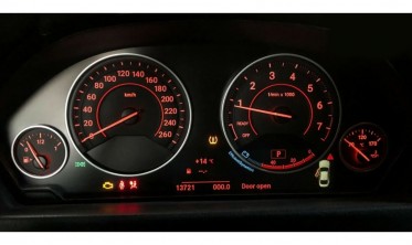 Шкала-замінник миль на км BMW F30, F31, F32, F33, F34, F36 чорні 3D фото