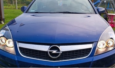 Тюнінгові фари передні Opel Vectra C післярестайл, чорні фото