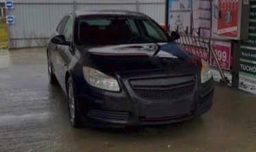 Тюнінгова решітка радіатора Opel Insignia у стилі OPC чорна матова фото