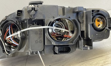 Чорні передні фари Audi A4 B7 тюнінгові з кільцями  фото