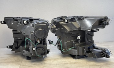 Чорні фари передні Ford F150 MK13 2017-2020 тюнінг оптика з діодами фото