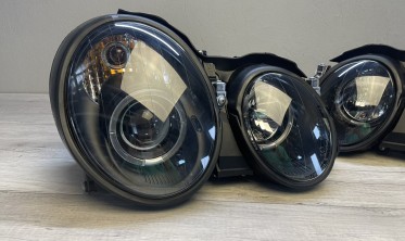 Чорні фари передні Mercedes CLK W208 з кільцями Angel eyes фото