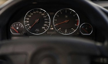 Кольца в щиток приборов BMW E34 / BMW E32 (глянцевые) фото