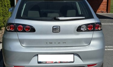 Ліхтарі задні тюнінгові Seat Ibiza 3 6L чорні фото