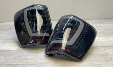 Задние фонари Jeep Grand Cherokee WJ тюнинговые светодиодные тонированные фото