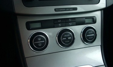 Хром кольца на ручки климат-контроля VW Passat B6 / Touran / Golf 5 Climatronic фото