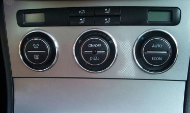 Хром кольца на ручки климат-контроля VW Passat B6 / Touran / Golf 5 Climatronic фото