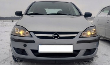 Тюнинговые фары передние Opel Corsa C angel eyes фото