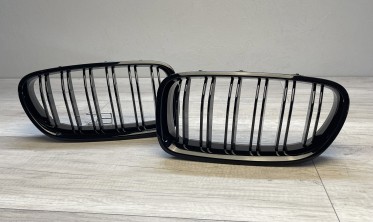Решетка радиатора (ноздри) BMW F10, F11 с двойными ребрами фото