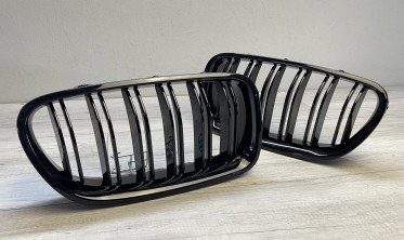 Решетка радиатора (ноздри) BMW F10, F11 с двойными ребрами фото