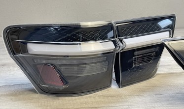 Тюнинговые задние led фонари Jeep Grand Cherokee WK2 (2011-2013) фото