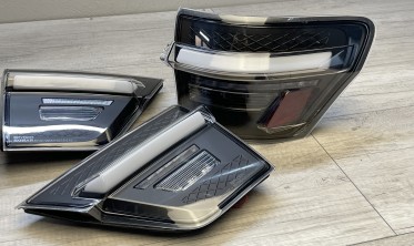 Тюнинговые задние led фонари Jeep Grand Cherokee WK2 (2011-2013) фото