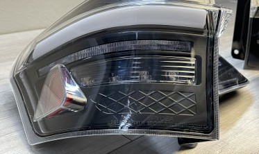 Тюнинговые задние led фонари Jeep Grand Cherokee WK2 (2011-2013) фото