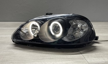 Черные фары передние Honda Civic 1995-1999 с габаритами-кольцами  фото