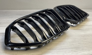 Решетка радиатора (ноздри) BMW X6 G06 в стиле M-perform фото