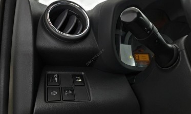 Хром кольца на обдувы Toyota Rav 4 фото