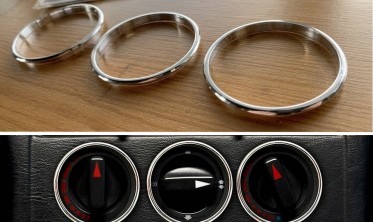 Хром кольца на ручки печки Mercedes W201 (190) черная панель фото