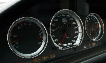 Хром кольца в щиток приборов Mercedes W201 (190) фото