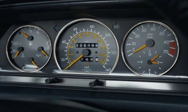 Хром кольца в щиток приборов Mercedes W201 (190) фото