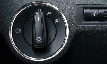 Декоративное кольцо на переключатель света Skoda Rapid фото