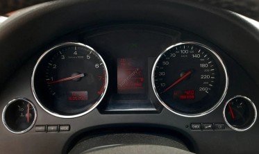 Декор кольца в щиток приборов Audi A8 / S8 D3 фото
