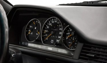 Кольца для декора щитка приборов Mercedes W124 / W126 фото