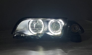 Чорні передні фари з діодними кільцями BMW E46 дорестайл Sedan / Kombi фото