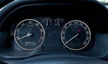 Хром кольца в щиток приборов Skoda Octavia 1 Tour фото