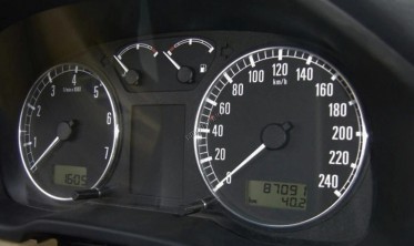 Хром кольца в щиток приборов Skoda Octavia 1 Tour фото